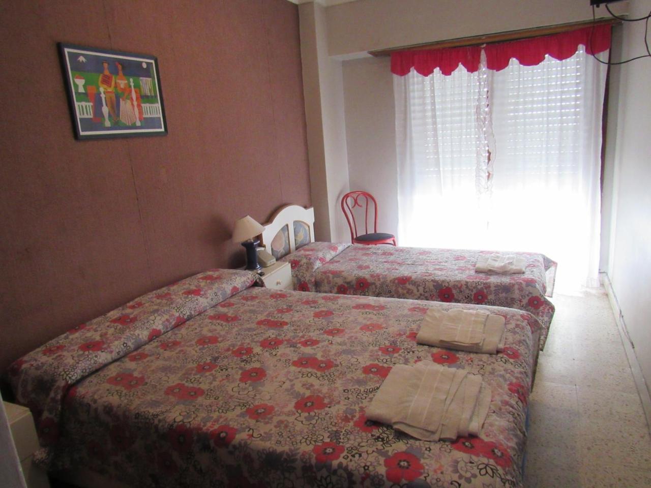 مار ديل بلاتا Hotel Almirante Brown المظهر الخارجي الصورة